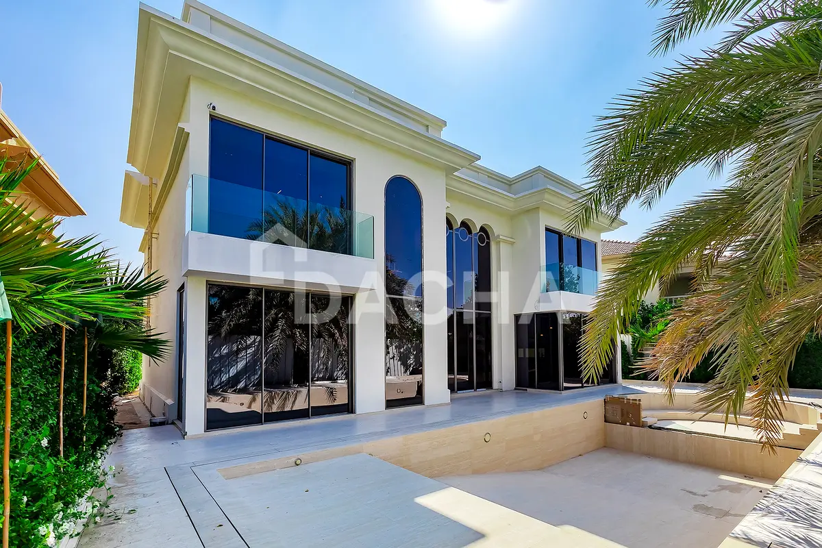 ELEGANT | 5 BEDOOM | TURN-KEY | GARDEN HALL