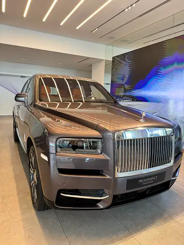 2023 Rolls-Royce Cullinan Silver Badge | Private Owner GCC Specs | NEW