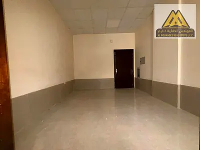 إستديو واسع بمطبخ شبه منفصل وموقع حيوي في الجرف 2 عجمان