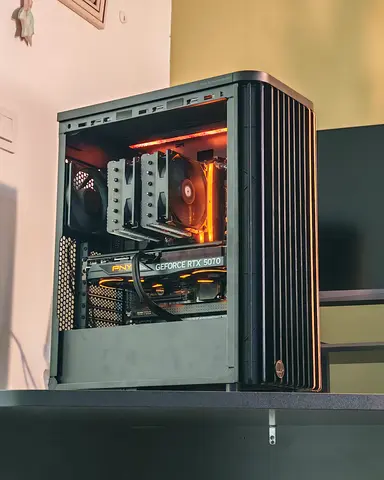 New ProArt gaming pc // RTX 5070 // DDR5 32gb // tb nvme // 4k monitor ROG // Keyboard Mouse