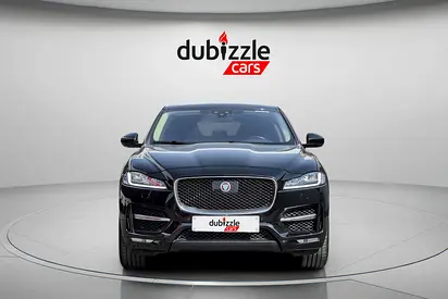 2020 Jaguar F-PACE photo 2
