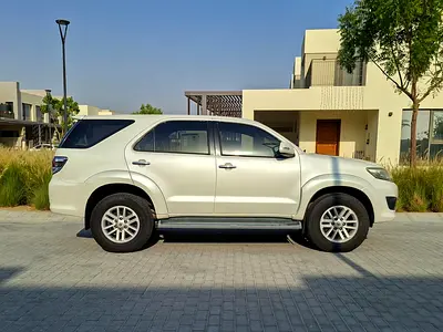 صورة 4 لـ 2013 Toyota FORTUNER
