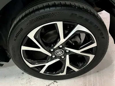 صورة 19 لـ 2019 Toyota C-HR