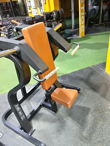 Plate Loaded Shoulder Press Machine