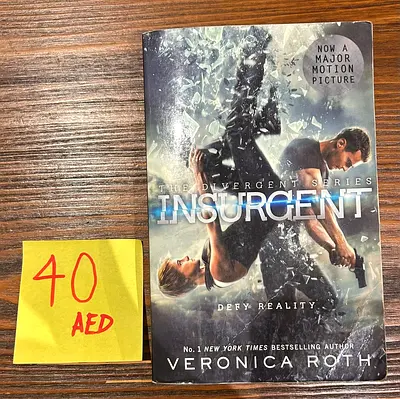 Insurgent by Veronica Roth book
