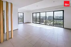 Large Corner 2BR | Executive Residence 1