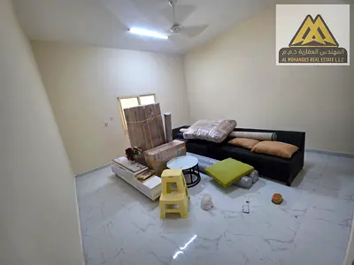 واحدة من أفضل مناطق عجمان السكنية، شقة واسعة بتصميم عصري وموقع استراتيجي على شارع الشيخ عمار مباشرة
