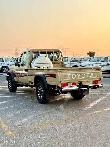 2026 Toyota LAND CRUISER 70 SERIES 照片 4