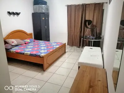 Sharing accomodation availble in 1bhk for families  working couples or executive ladies
