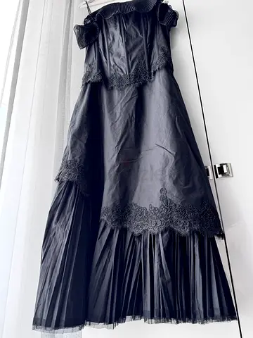 Beautiful dress by LUISA SPAGNOLI Premium Italian brand, with lace and ruffle. worn once