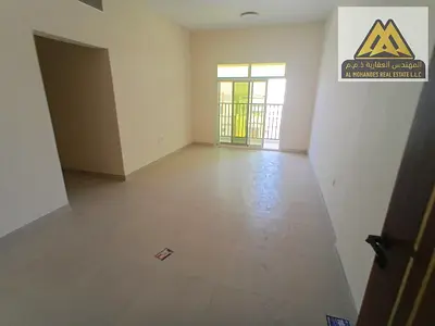 شقة بالمويهات 3، غرفتين وصالة، 3 حمامات، بلكونتين، أول ساكن، 45 ألف، 4 دفعات.