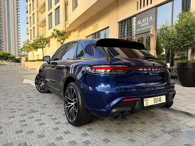 2022 Porsche MACAN photo 4