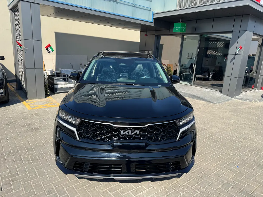 Kia Sorento 2021 — photo 1 of 12