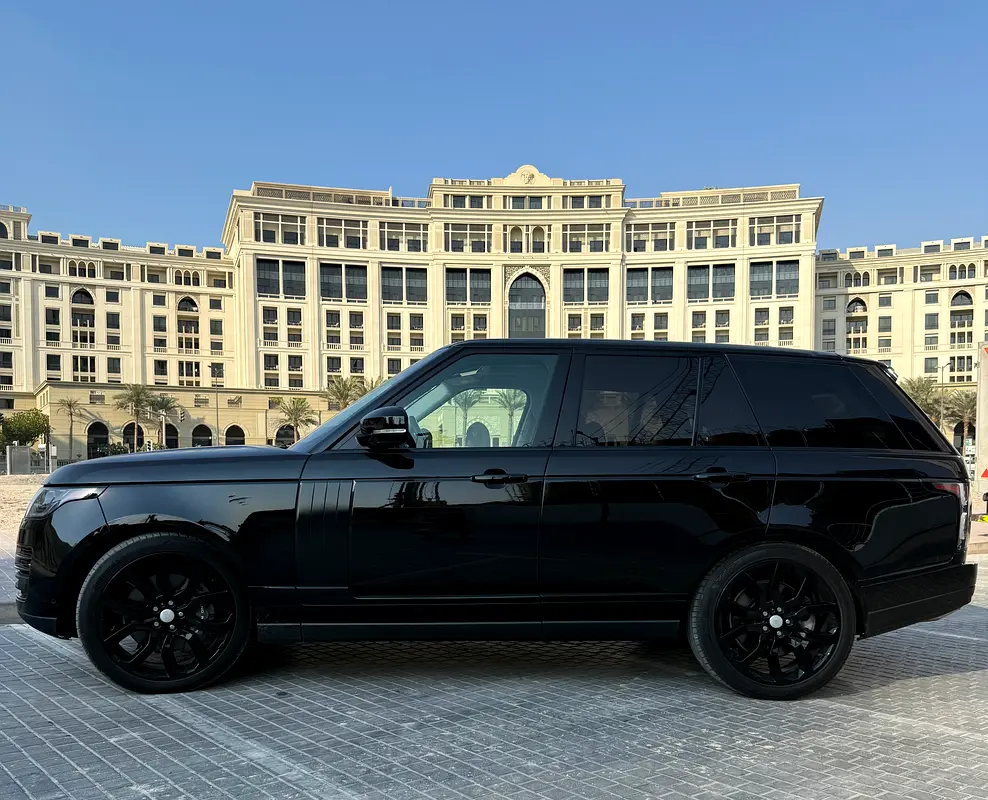 Land Rover Range Rover 2018 — photo 1 of 11