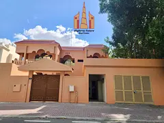 5 Bed room +1 small room Hall Majlis laundry room parking gardan + 4 Balcony Near Beach