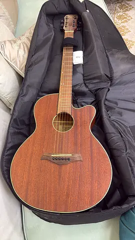Used Acoustic Guitar - Good Condition (folk/junior size)