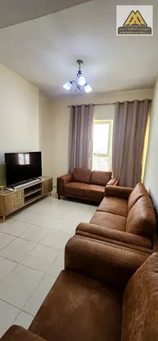 شقة مميزه جدا | غرفه و صالة للايجار السنوي | الحميديه 1 | قريبه لكل الخدمات