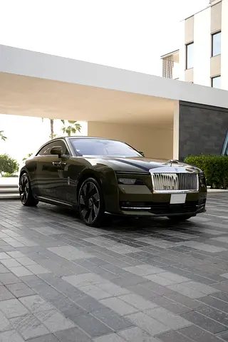 2024 Rolls-Royce Spectre | GCC Specs | AGMC Warranty  Service | 2 Keys / Special bi color
