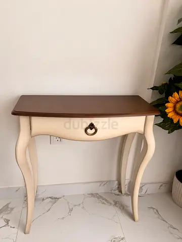 Vintage-style Cream Console Table with Single Drawer
