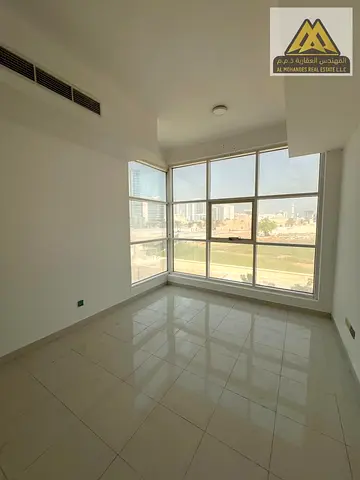 اكبر واضخم استديو * مساحه كبيره * سعر خيال * صيانه فري * تكيف مركزي * تسهيل ف الدفعات