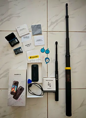 Insta 360 X3 with accessories and mount