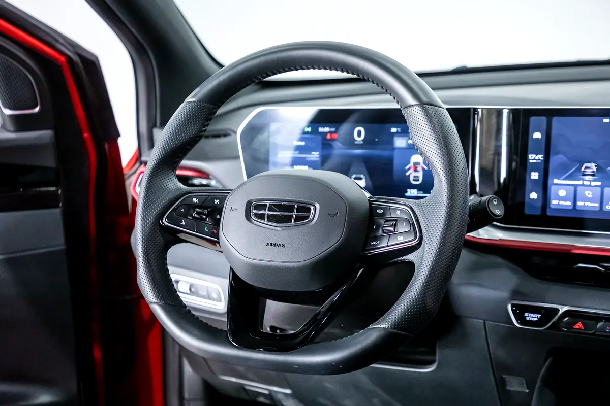 Geely Coolray 2024