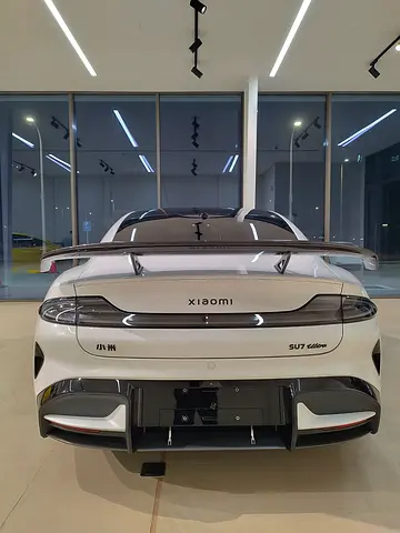 صورة 10 لـ 2025 Xiaomi SU7