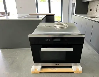Miele DG6401 Built-In Steam Oven – Black Series, Excellent Condition