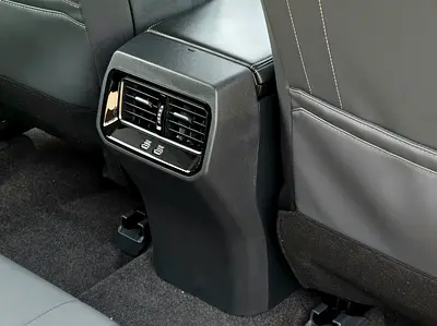 صورة 13 لـ 2026 Toyota RAV 4