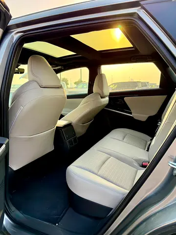 صورة 12 لـ 2024 Toyota BZ4X