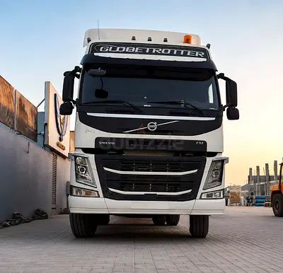 Volvo FM 2017 Truck for Sale | AED 175,000