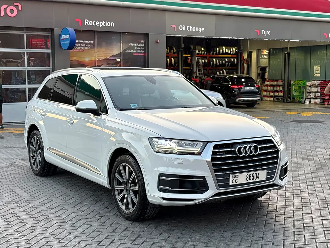 Audi Q7 2018 — photo 1 of 7