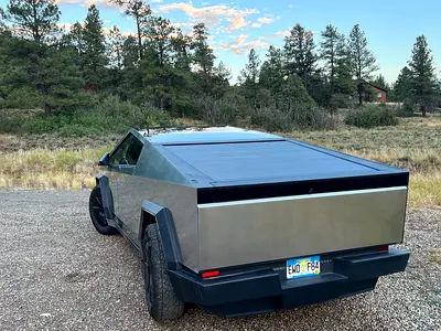 صورة 6 لـ 2024 Tesla CYBERTRUCK