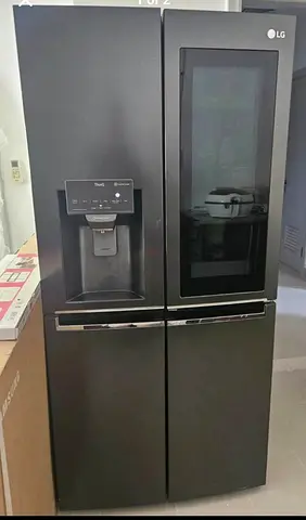 LG French Door fridge freezer 4 Doors