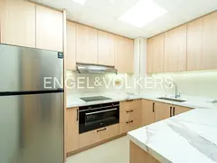 Unfurnished | Upgraded | High Floor | Marina View