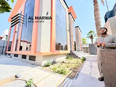 Huge 6 Bedrooms Villa With Cinema Hall
