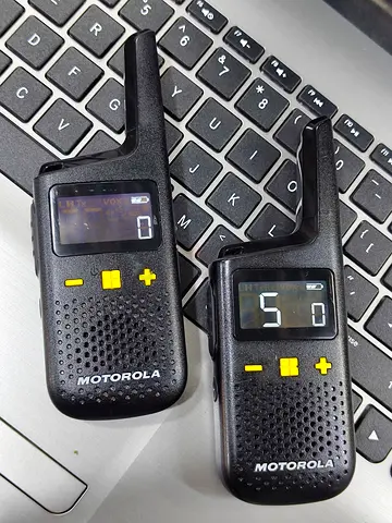 Motorola XT185 walkie-talkie