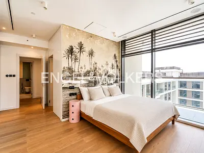 Fully Upgraded | Luxury Penthouse | Park Views