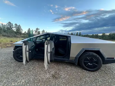 صورة 10 لـ 2024 Tesla CYBERTRUCK