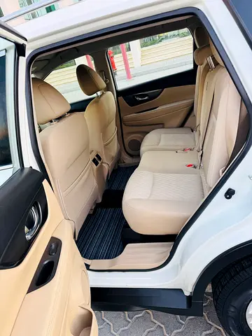 2020 Nissan X-TRAIL 照片 7