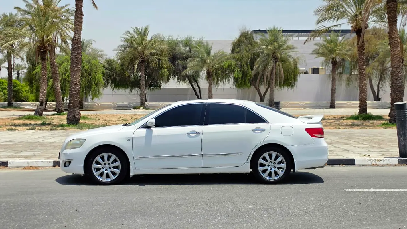 Toyota Aurion 2008 — photo 1 of 20