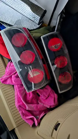 Gmc yukon brake lights 2007