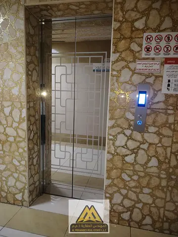فرصه وسعر خيال *  بلكونه ب اطلاله مفتوحه * مساحه كبيره * صيانه فري * تكيف  اسبليت جديد *  تسهيل ف الدفعات