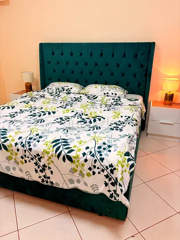 Modern Bedroom Set
Includes: Bed, Mattress, 2 Nightstands Dresser with Mirror.