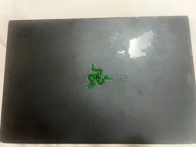 Razer Blade (2020) GTX 1660 Ti i7 10th gen 16gb ddr4 256 ssd