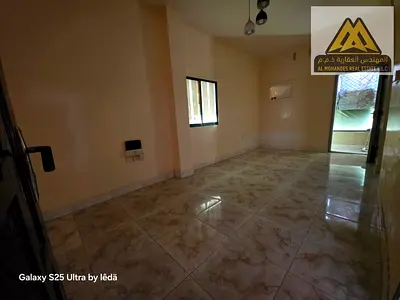 Spacious studio apartment. Ground floor. Separate kitchen with balcony. No air conditioning.