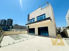 Park view| Vacant | Brand New| private pool