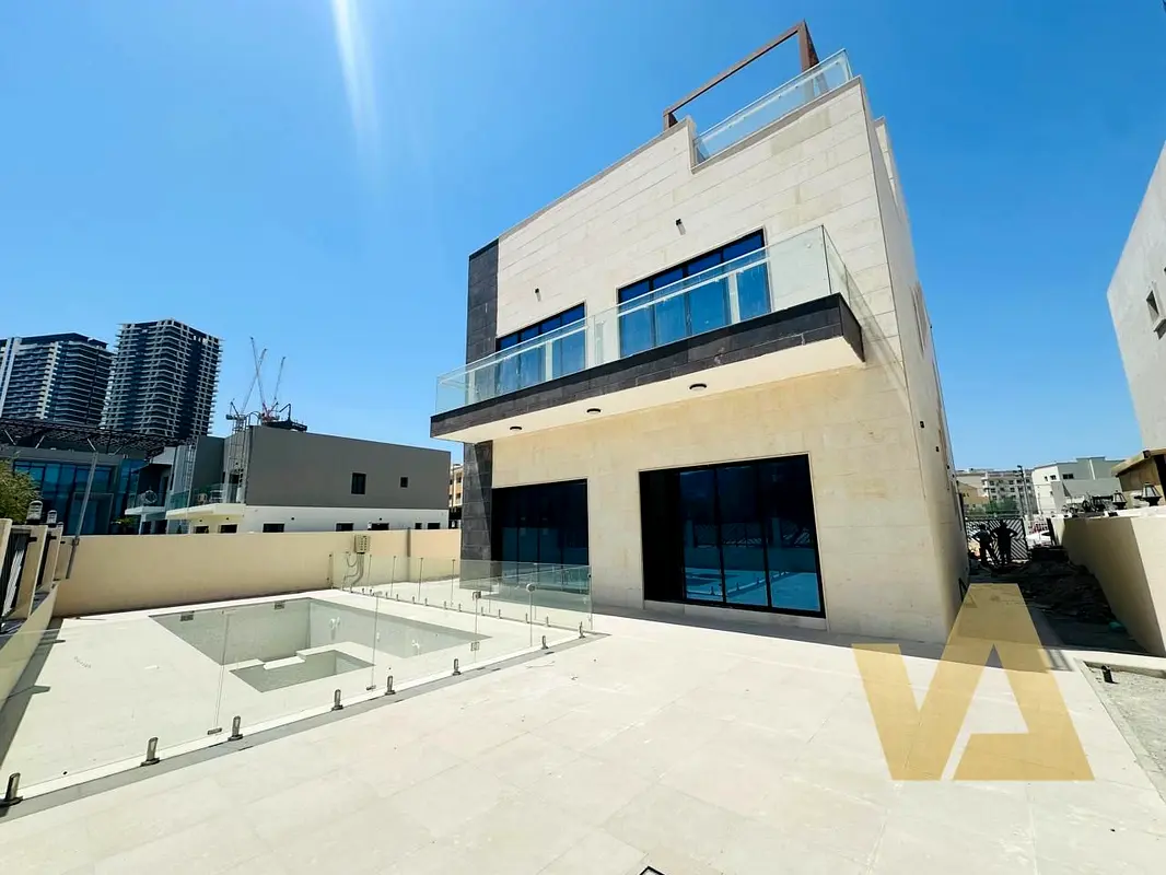 Park view| Vacant | Brand New| private pool