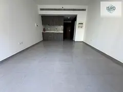 Studio-gated community-close to the mall