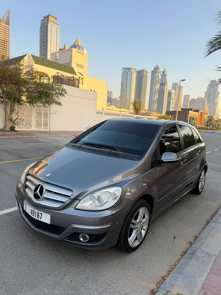 Mercedes-Benz B-Class 2011 — photo 1 of 9